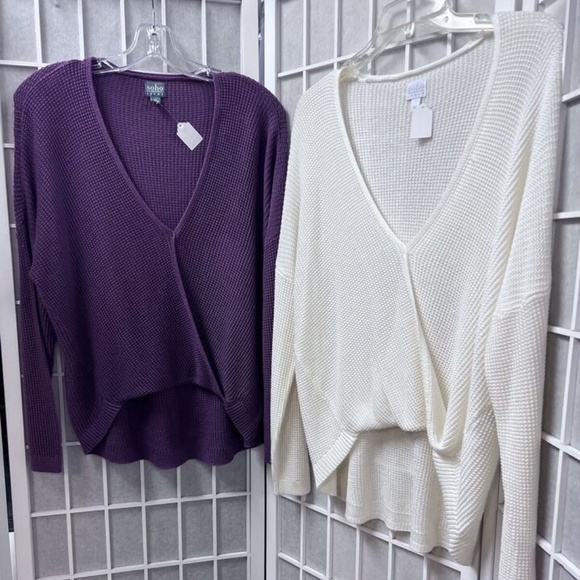 Soho,Woman,Sweater $16 Each,purple,Ivory,Sz Xs-S,Long sleeve,V neckline,Fabric.! - Picture 6 of 12